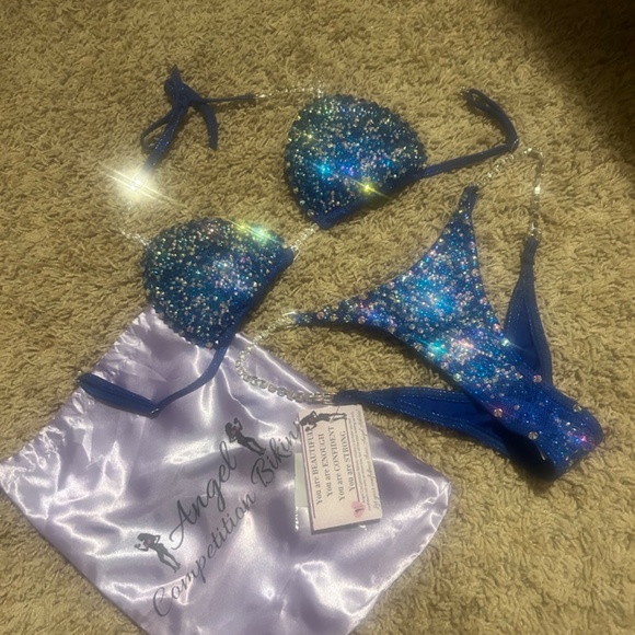 Angel Competition Bikini New - Picture 3 of 9